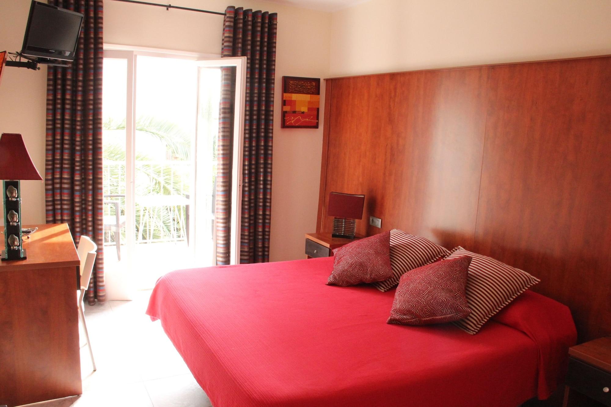 Hotel Los Globos Sitges Dış mekan fotoğraf