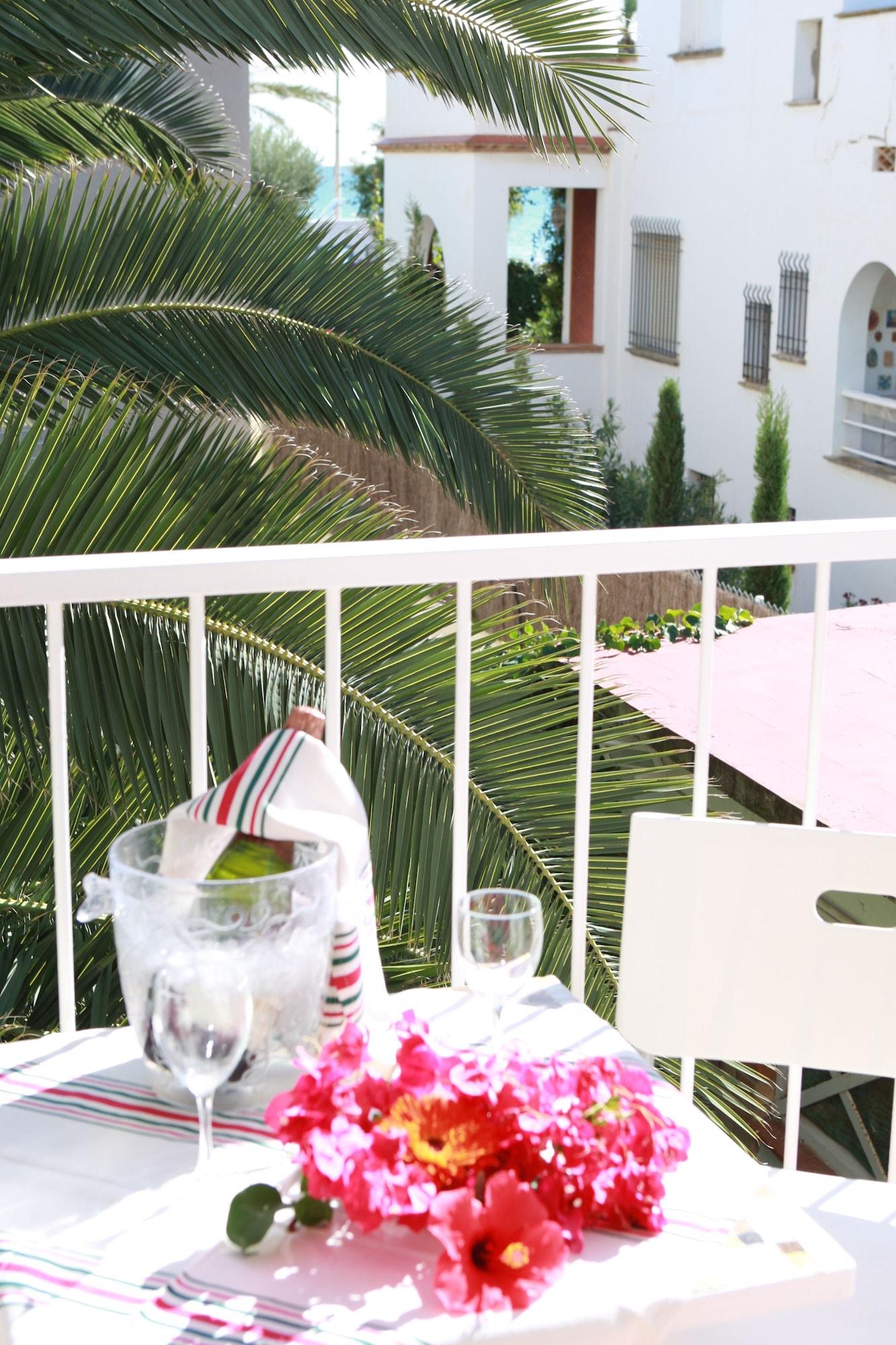 Hotel Los Globos Sitges Dış mekan fotoğraf